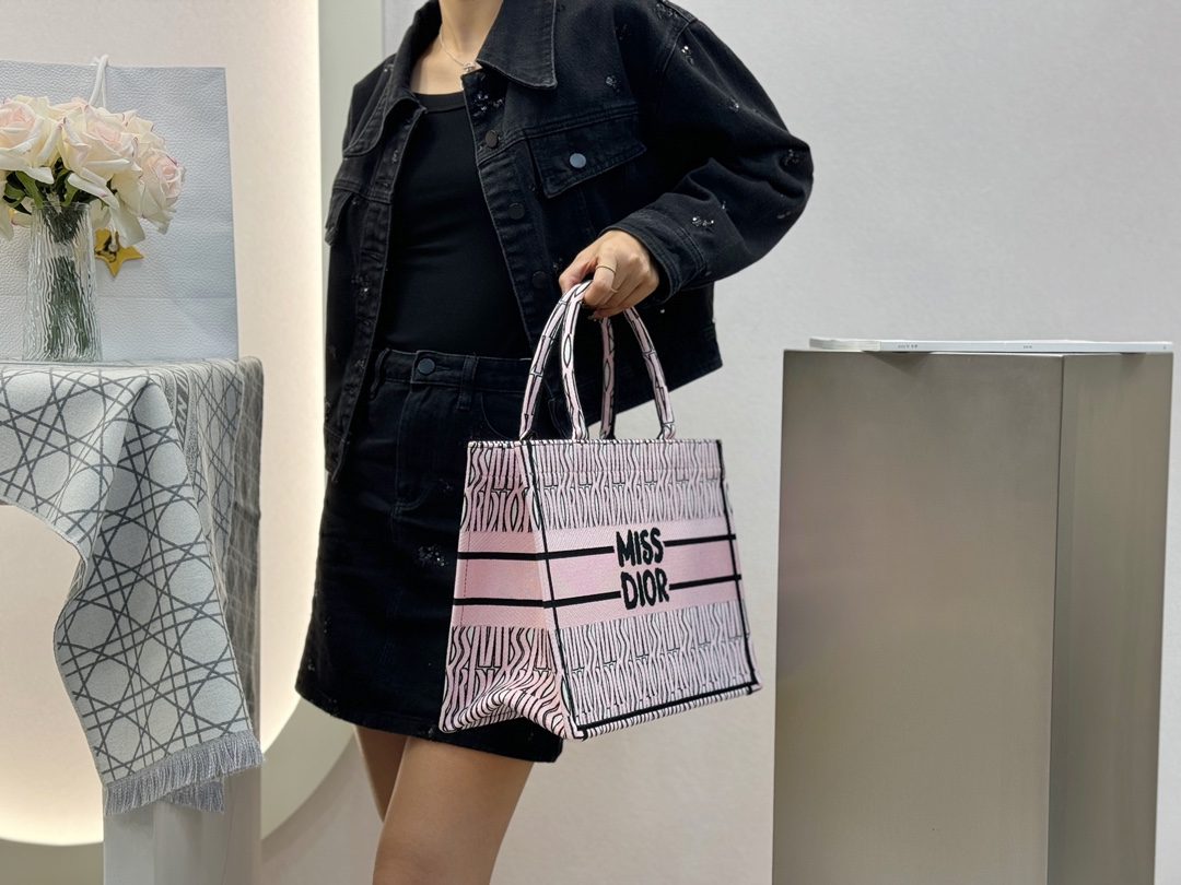 03a89ac0529a91454da83ff0405c2369_1722576809_3701.jpg 03a89ac0529a91454da83ff0405c2369_1722576809_3701.jpg