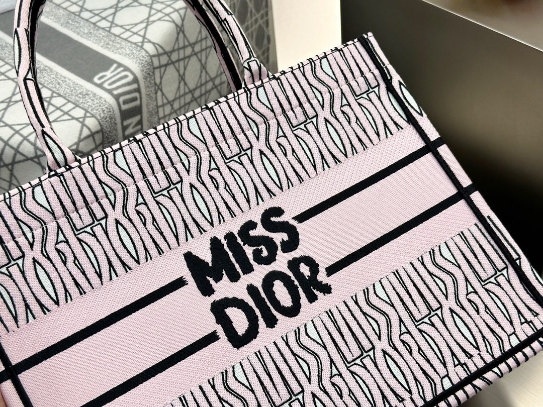 03a89ac0529a91454da83ff0405c2369_1722576831_2563.jpg 03a89ac0529a91454da83ff0405c2369_1722576831_2563.jpg