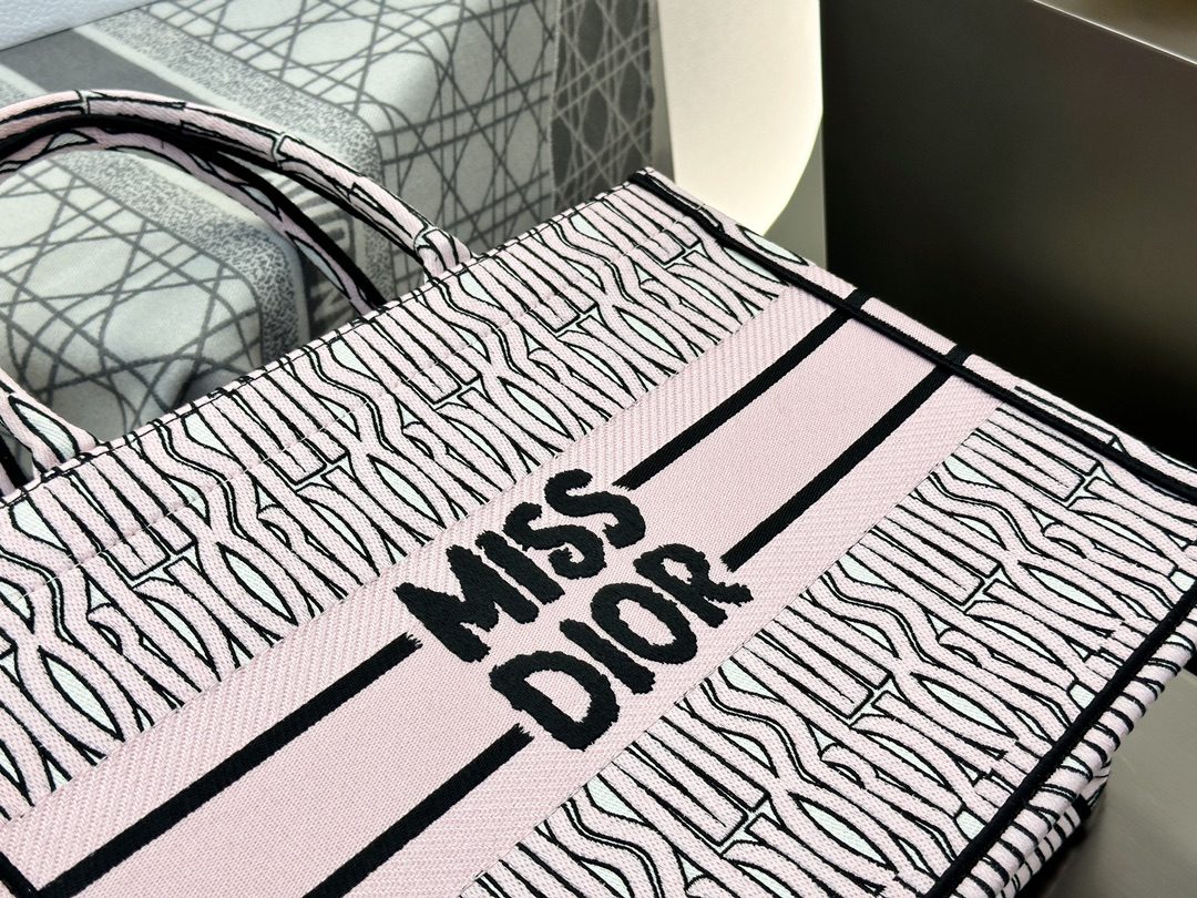 03a89ac0529a91454da83ff0405c2369_1722576848_9394.jpg 03a89ac0529a91454da83ff0405c2369_1722576848_9394.jpg