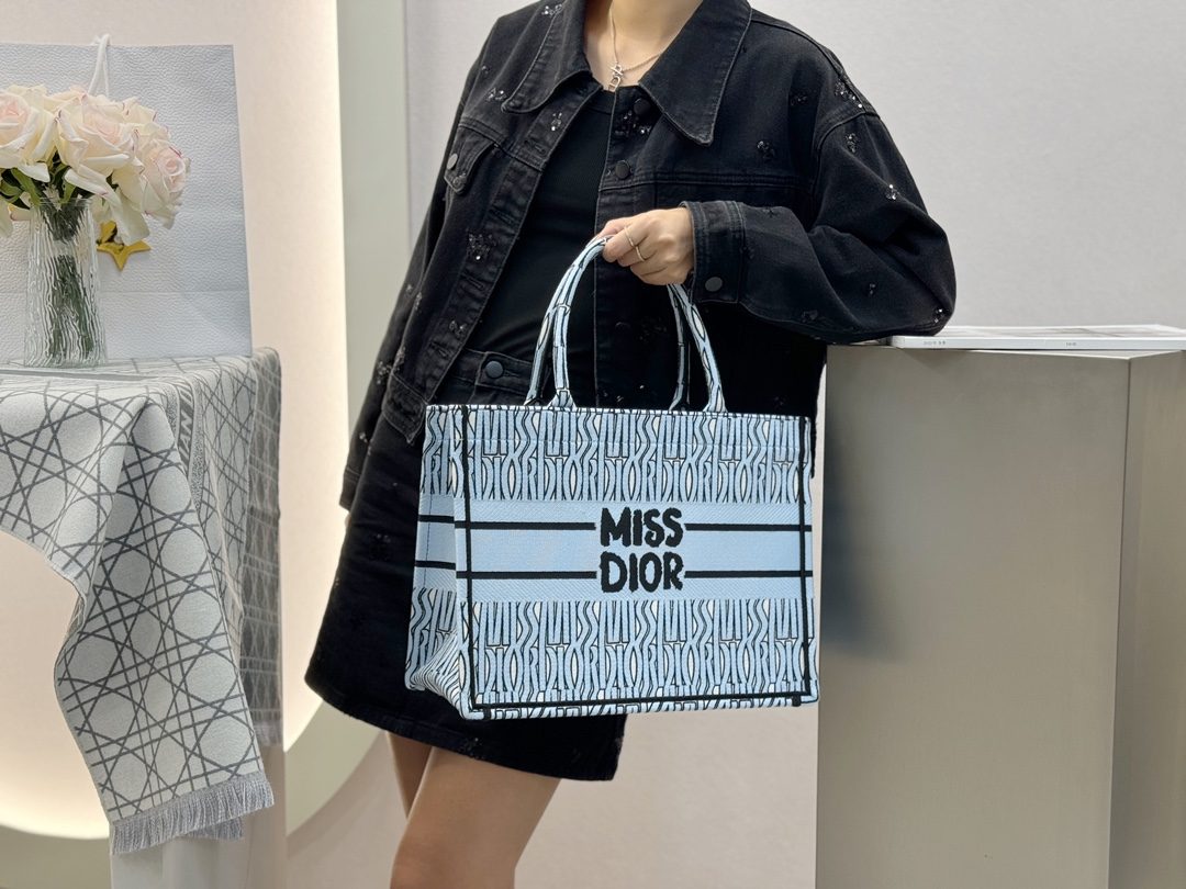 03a89ac0529a91454da83ff0405c2369_1722576901_7839.jpg 03a89ac0529a91454da83ff0405c2369_1722576901_7839.jpg