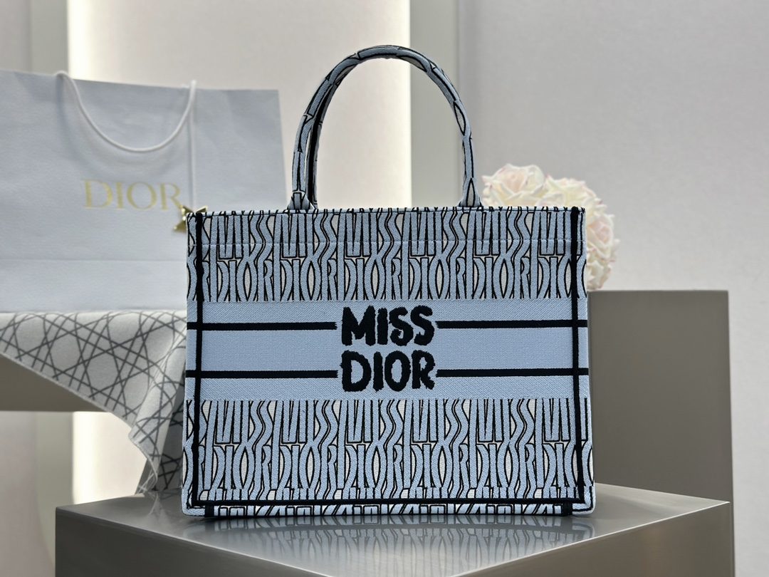 03a89ac0529a91454da83ff0405c2369_1722576921_8357.jpg 03a89ac0529a91454da83ff0405c2369_1722576921_8357.jpg