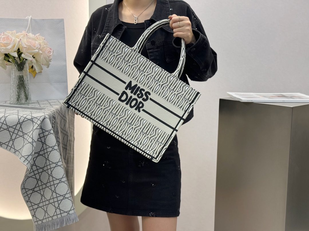 03a89ac0529a91454da83ff0405c2369_1722577001_9702.jpg 03a89ac0529a91454da83ff0405c2369_1722577001_9702.jpg