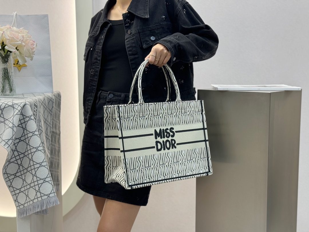 03a89ac0529a91454da83ff0405c2369_1722577004_8525.jpg 03a89ac0529a91454da83ff0405c2369_1722577004_8525.jpg