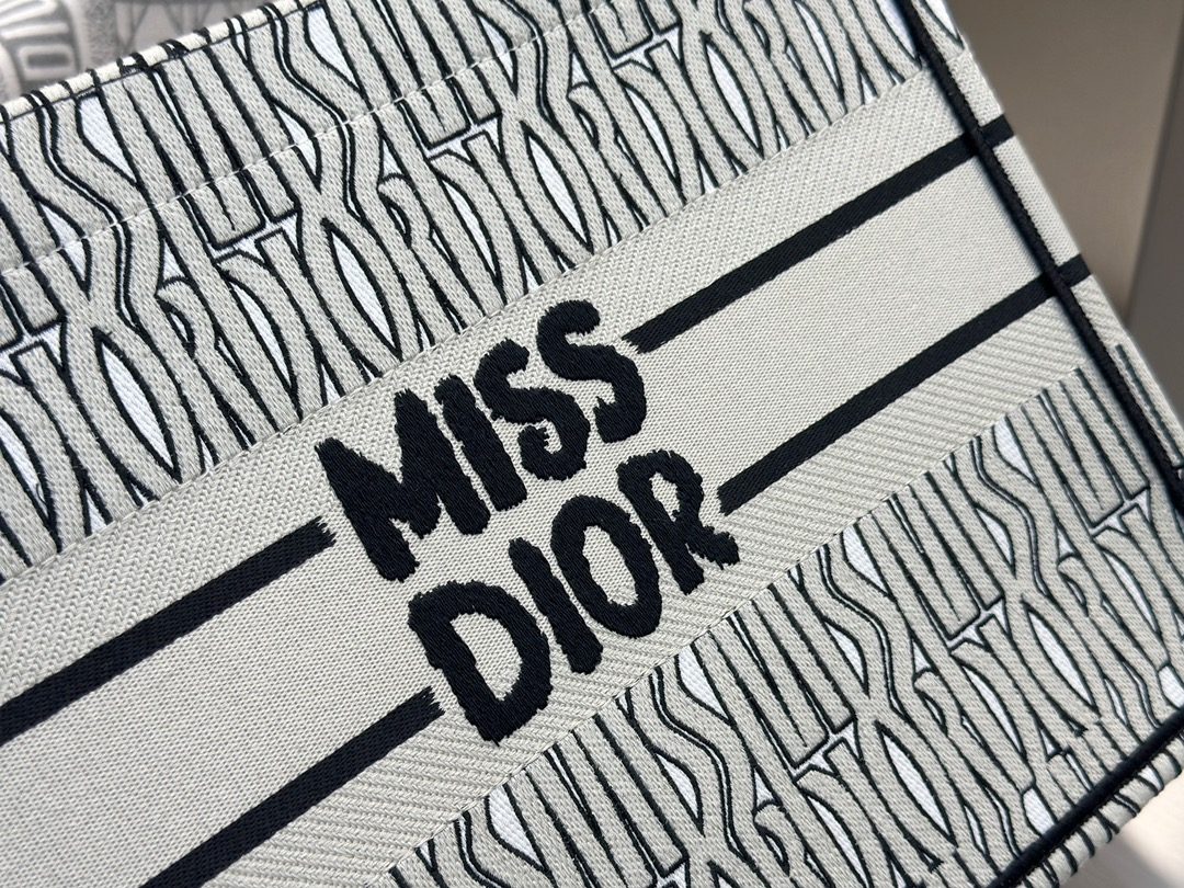 03a89ac0529a91454da83ff0405c2369_1722577019_907.jpg 03a89ac0529a91454da83ff0405c2369_1722577019_907.jpg