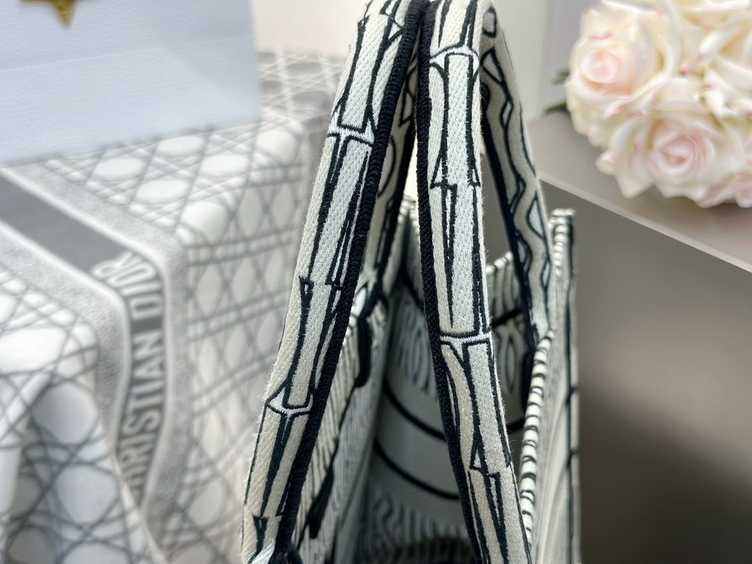 03a89ac0529a91454da83ff0405c2369_1722577030_9183.jpg 03a89ac0529a91454da83ff0405c2369_1722577030_9183.jpg