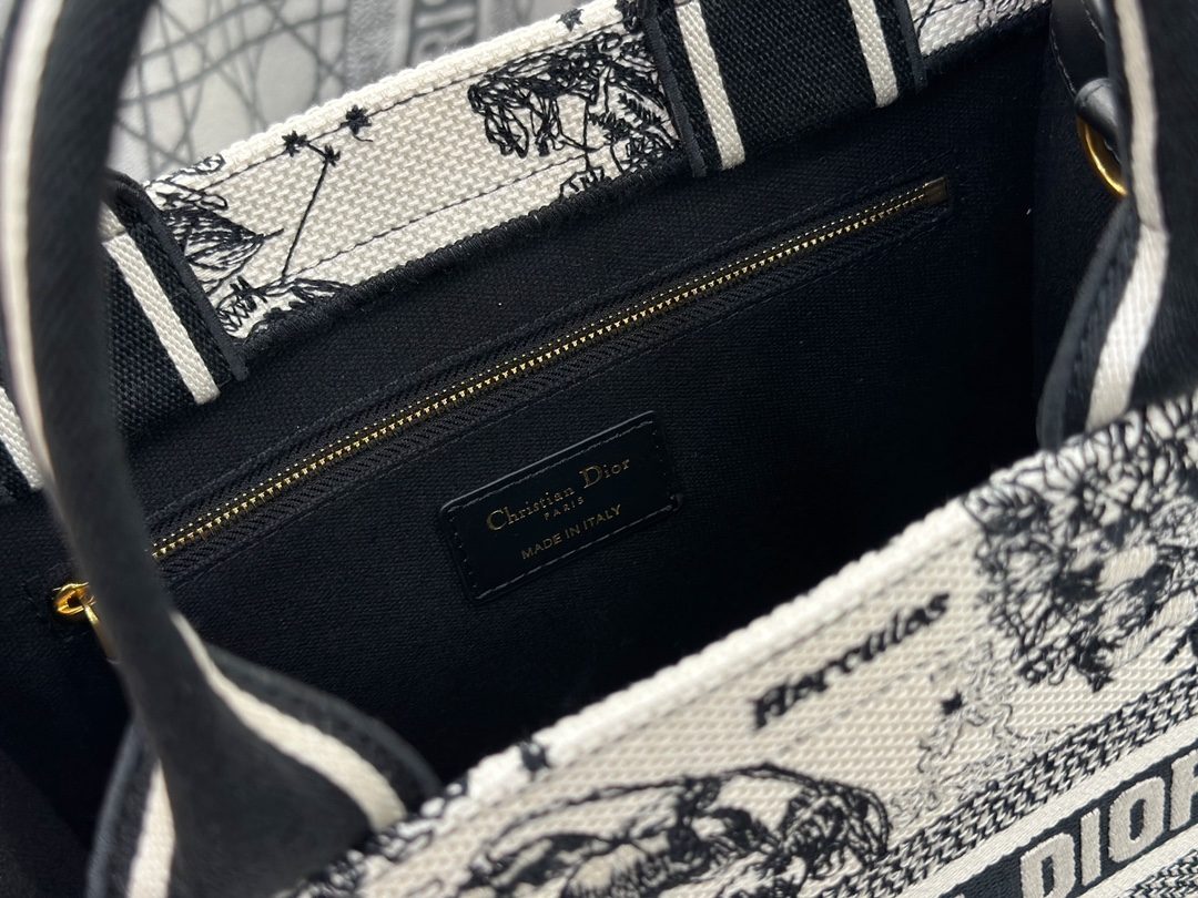 660dbc1c8566fad31d309448d49c0315_1723168216_7652.jpg 660dbc1c8566fad31d309448d49c0315_1723168216_7652.jpg