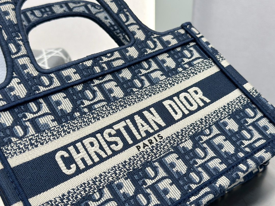 2001a8128632bf22df27c65d4dca71ec_1725377063_8892.jpg 2001a8128632bf22df27c65d4dca71ec_1725377063_8892.jpg