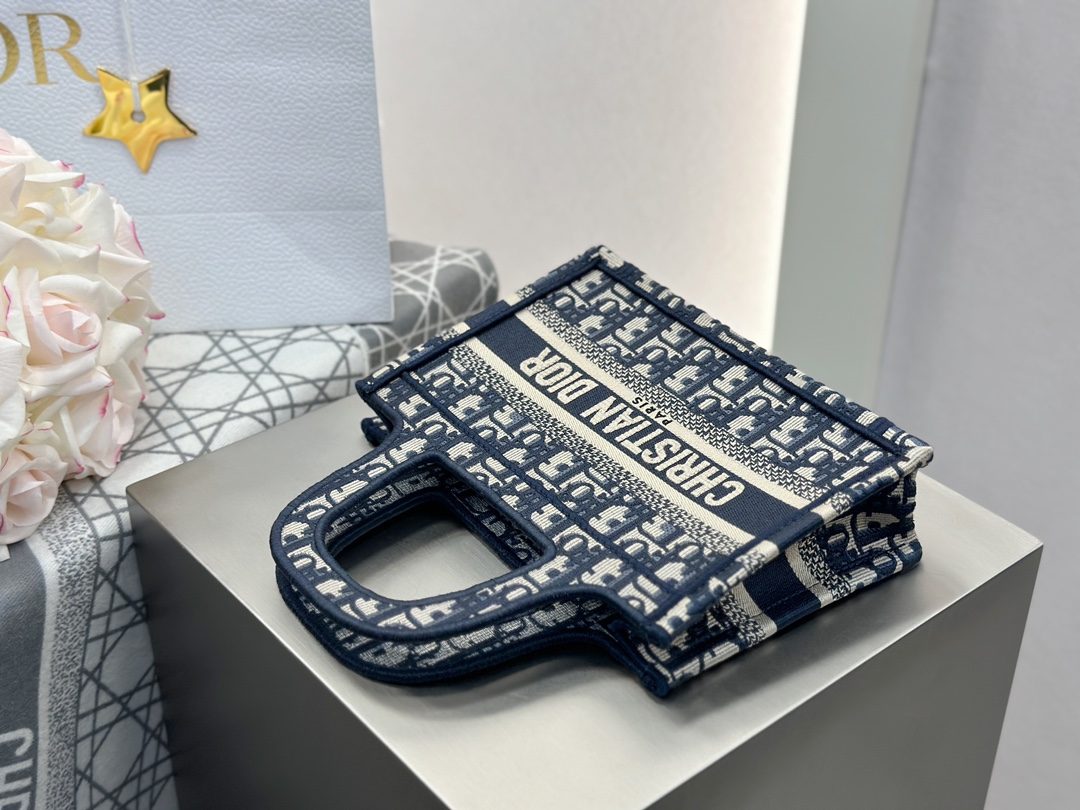 2001a8128632bf22df27c65d4dca71ec_1725377066_955.jpg 2001a8128632bf22df27c65d4dca71ec_1725377066_955.jpg