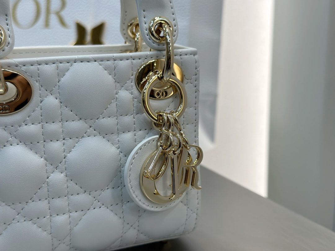 2001a8128632bf22df27c65d4dca71ec_1725377365_2213.jpg 2001a8128632bf22df27c65d4dca71ec_1725377365_2213.jpg