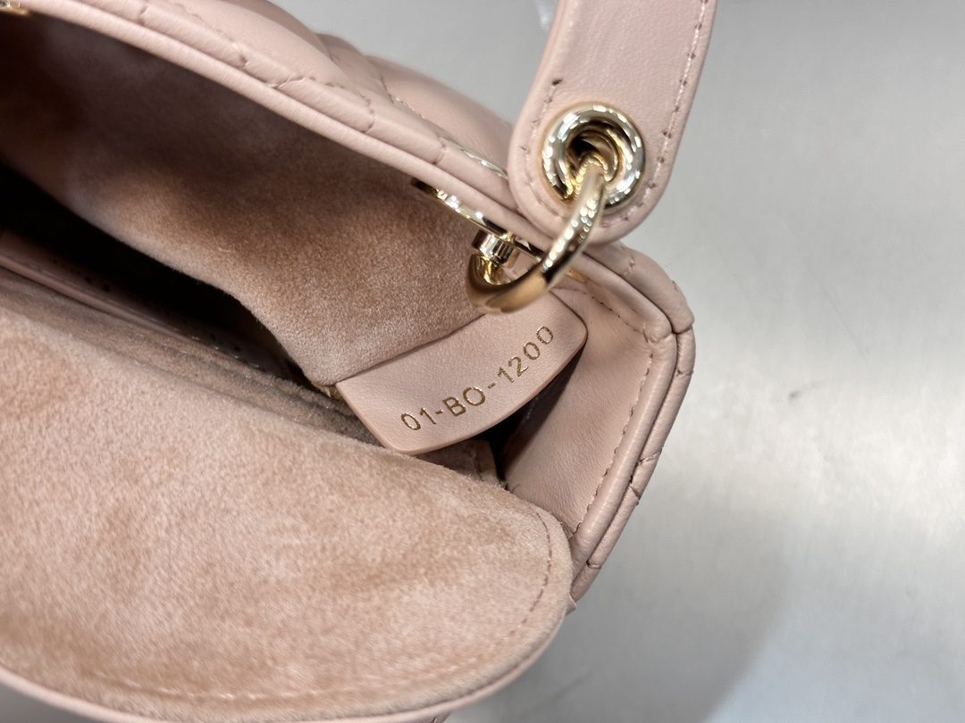 2001a8128632bf22df27c65d4dca71ec_1725377404_2827.jpg 2001a8128632bf22df27c65d4dca71ec_1725377404_2827.jpg