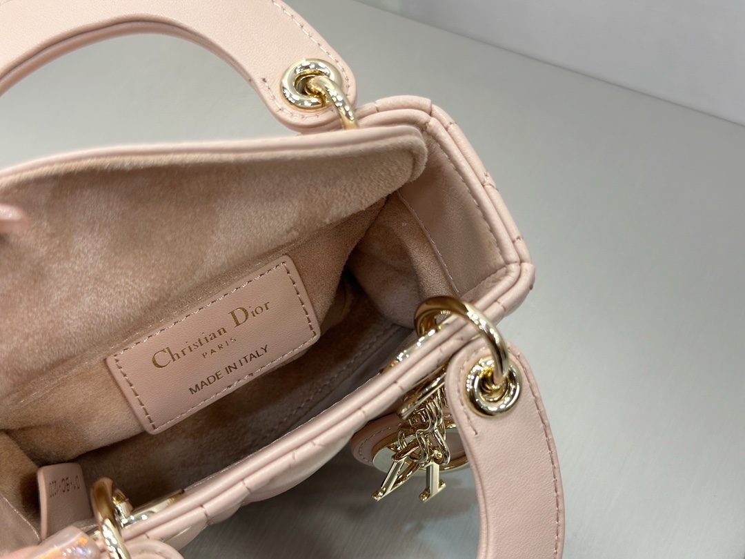 2001a8128632bf22df27c65d4dca71ec_1725377406_5892.jpg 2001a8128632bf22df27c65d4dca71ec_1725377406_5892.jpg