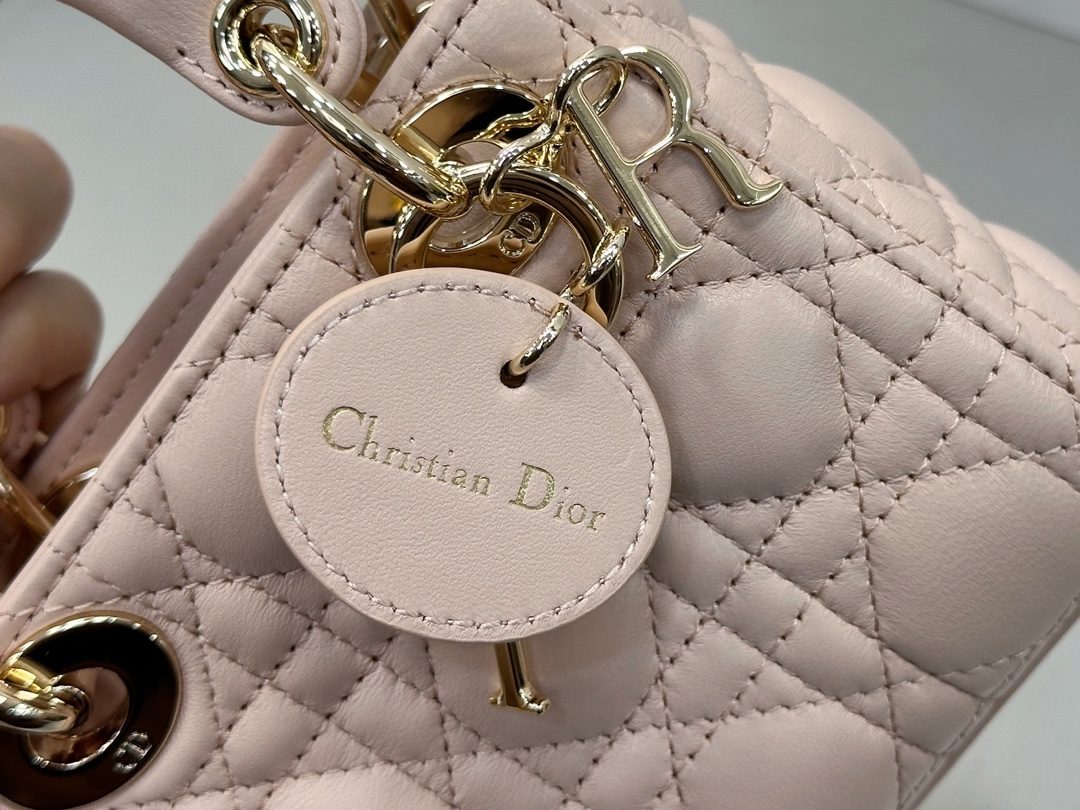 2001a8128632bf22df27c65d4dca71ec_1725377415_8656.jpg 2001a8128632bf22df27c65d4dca71ec_1725377415_8656.jpg