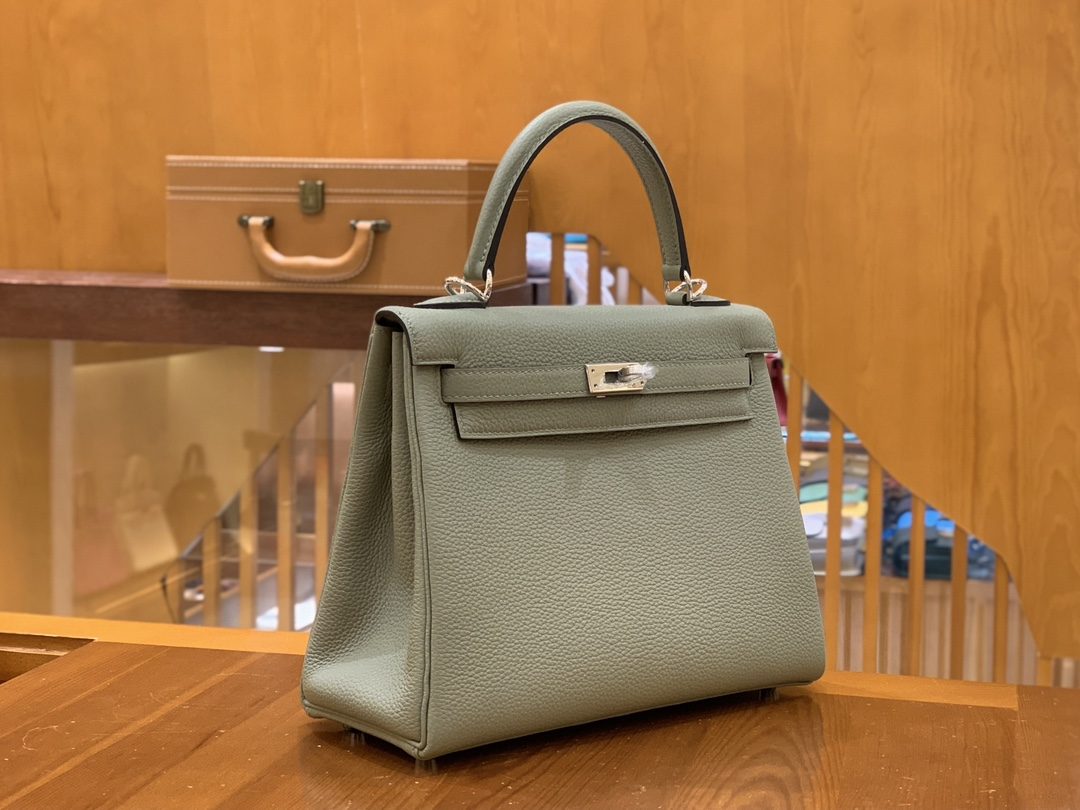 0bc98fe396b5be183f64890cc900841a_1733708660_6111.jpg 0bc98fe396b5be183f64890cc900841a_1733708660_6111.jpg