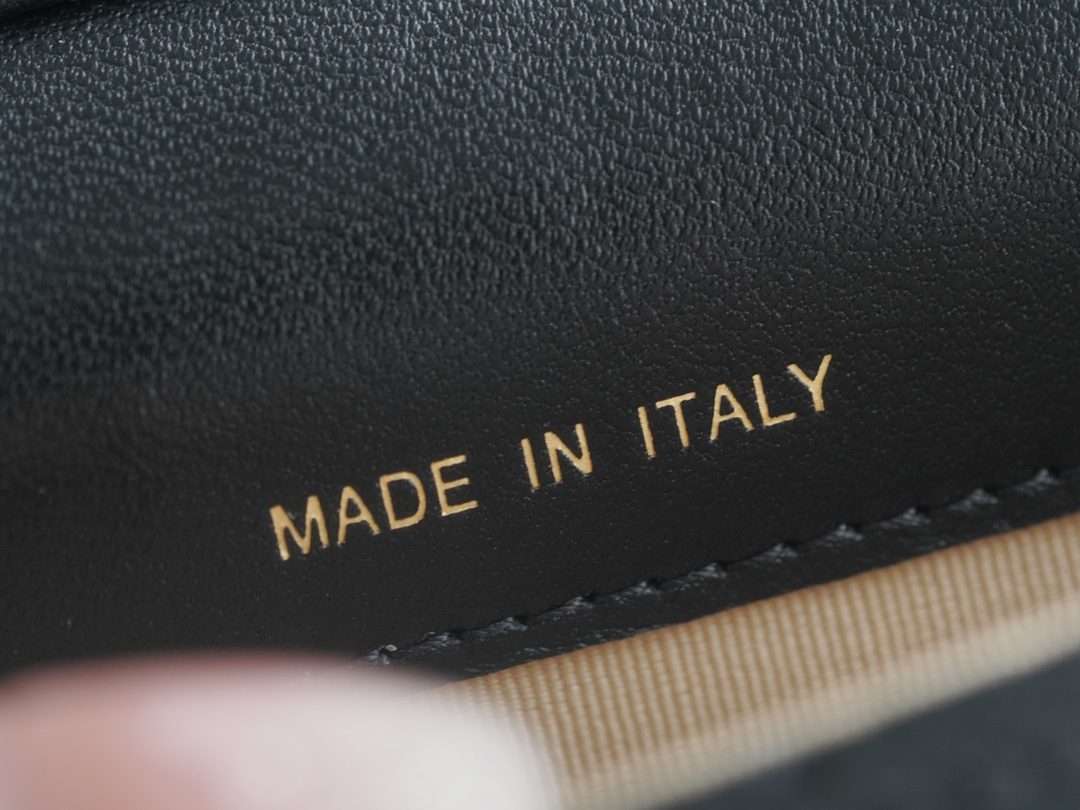 e96eb66ab7f695a841ea12d614506cbd_1734058625_7146.jpg e96eb66ab7f695a841ea12d614506cbd_1734058625_7146.jpg