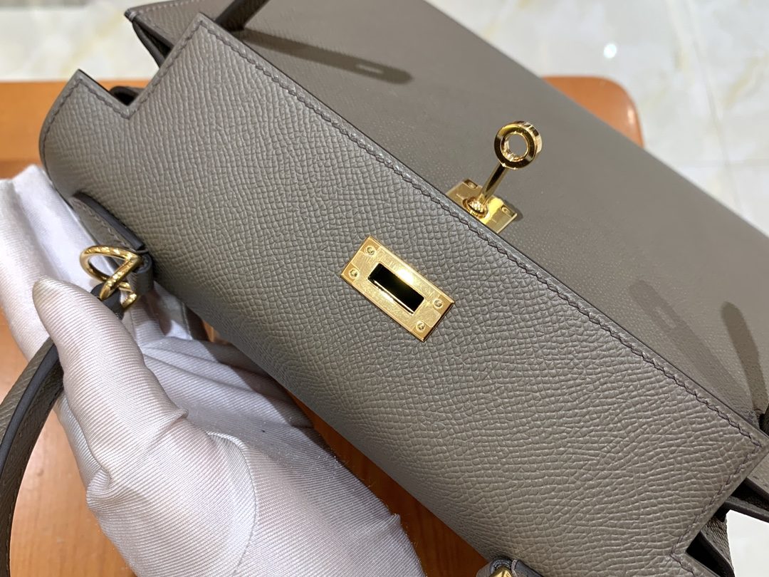 f7ca53be3cb95a54711d9d1e9c6687de_1735186170_7246.jpg f7ca53be3cb95a54711d9d1e9c6687de_1735186170_7246.jpg