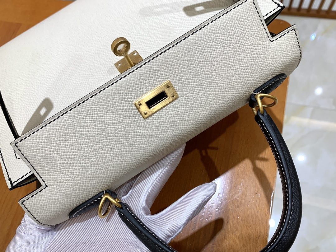 f7ca53be3cb95a54711d9d1e9c6687de_1735196266_7715.jpg f7ca53be3cb95a54711d9d1e9c6687de_1735196266_7715.jpg