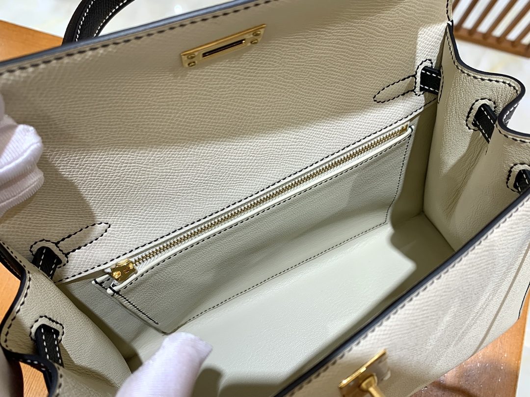 f7ca53be3cb95a54711d9d1e9c6687de_1735196283_3521.jpg f7ca53be3cb95a54711d9d1e9c6687de_1735196283_3521.jpg