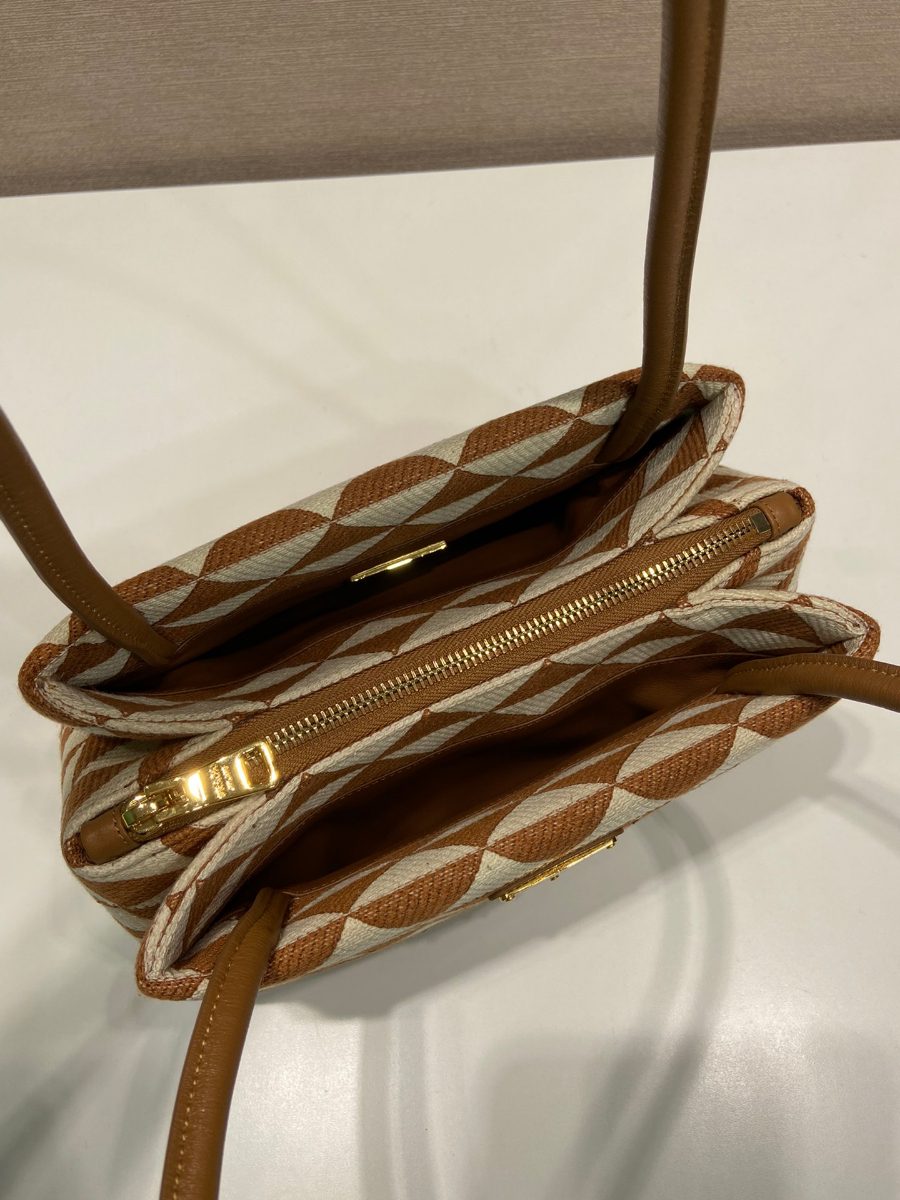 c6849829b3ce3de4d0f6594e79941e77_1739953894_3059.jpg c6849829b3ce3de4d0f6594e79941e77_1739953894_3059.jpg