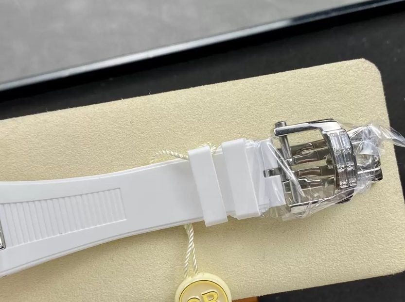 861bb98479511fde343484f48cc5c2b4_1745564666_0883.jpg 861bb98479511fde343484f48cc5c2b4_1745564666_0883.jpg