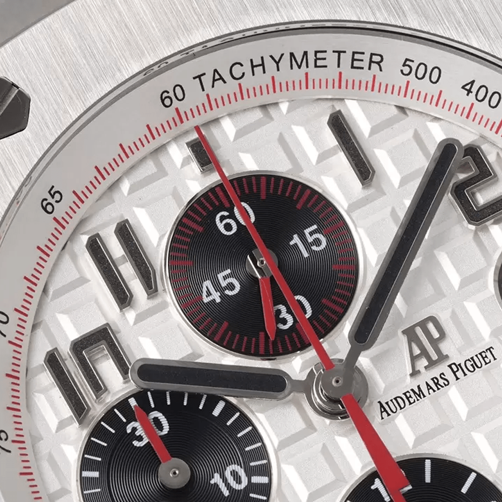 오데마피게 로얄오크 오프쇼어 크로노그래프 화이트 텍스처 다이얼 SS 브레이슬릿 42mm 26470