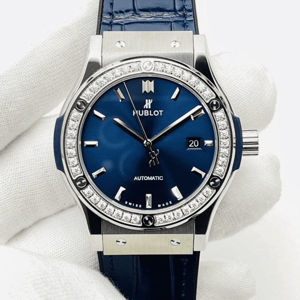 위블로 클래식 퓨전 블루 다이얼 다이아베젤 티타늄 가죽 스트랩 38mm/42mm 542.NX.7170.LR