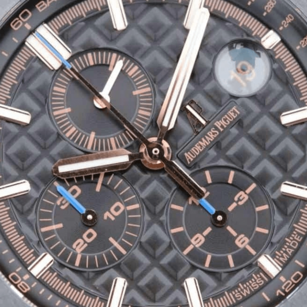 오데마피게 로얄오크 오프쇼어 그레이/로즈골드 다이얼 세라믹 베젤 블랙 러버스트랩 44mm 26405CE