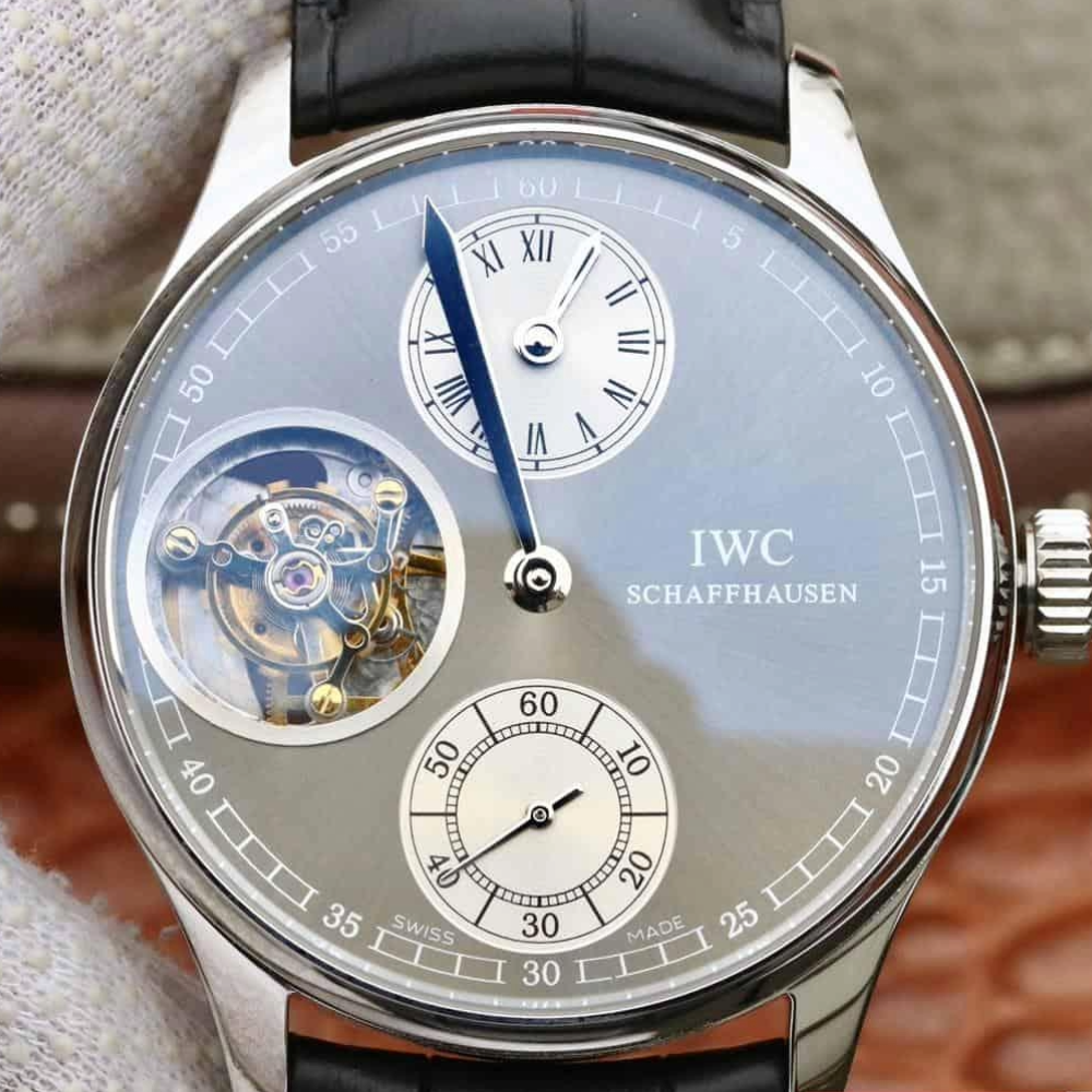 IWC 포르투기저 투르비옹 그레이/화이트 다이얼 레더 스트랩 44mm IW5463