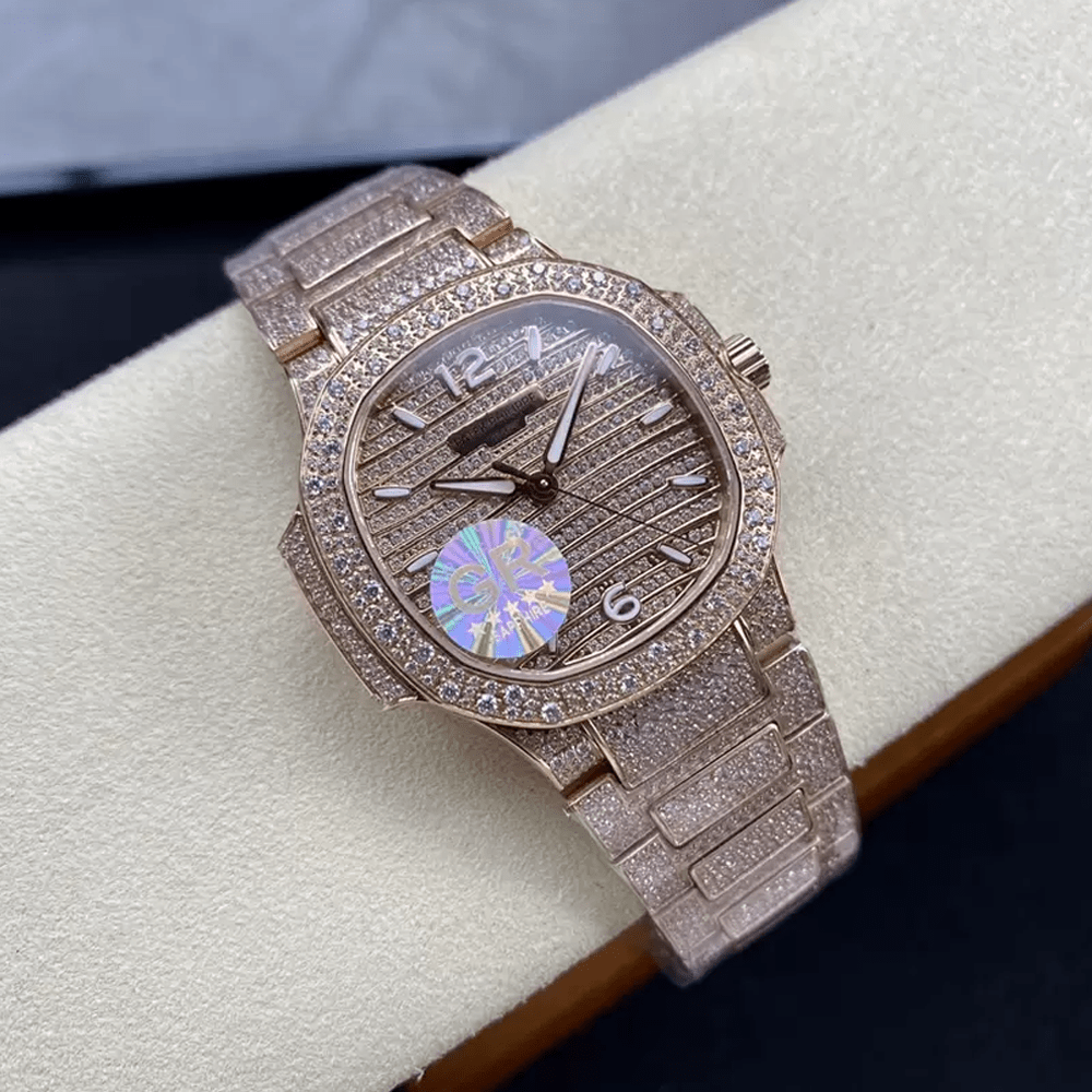 파텍필립 아쿠아넛 여성용 노틸러스 풀 다이아몬드 한정판 35.2mm 7118