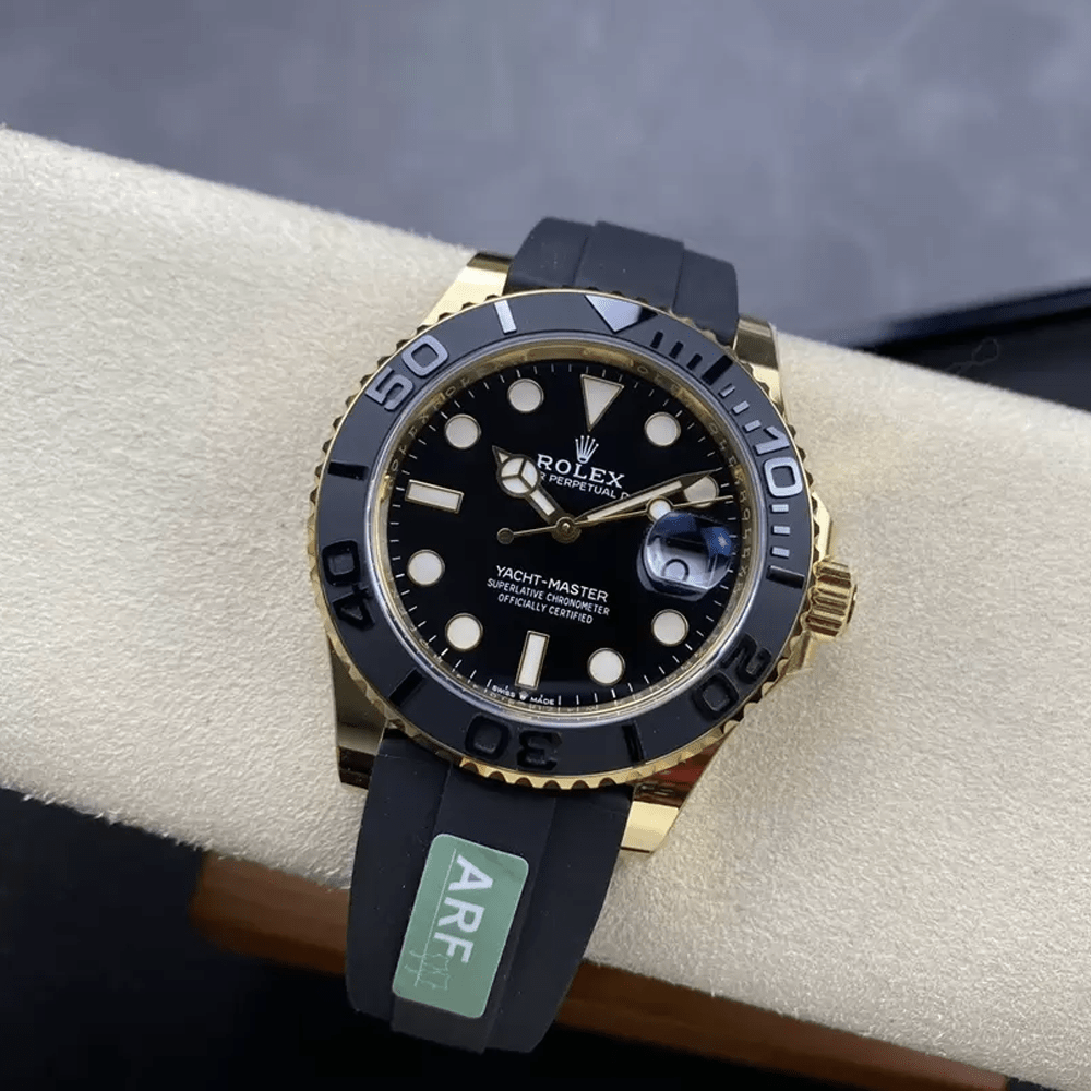 롤렉스 요트마스터 블랙 다이얼 옐로우골드 러버밴드 42mm (텅스텐 헤비버전) 226658