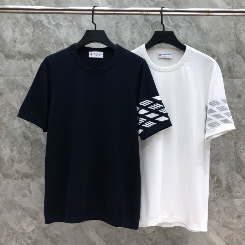 톰브라운 다이아 프린팅 4바 니트 반팔