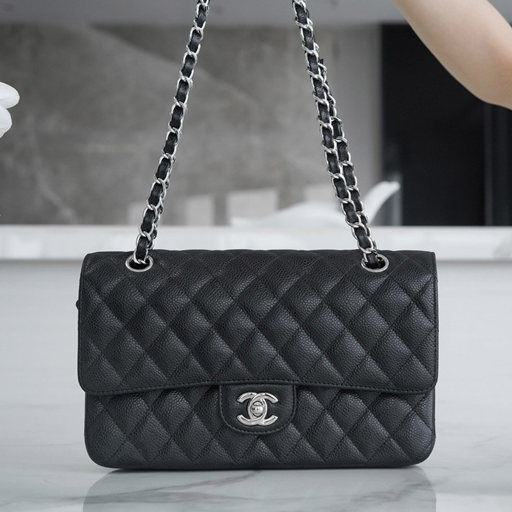 팬더샵 샤넬 클래식 플랩백 캐비어 은장 25cm