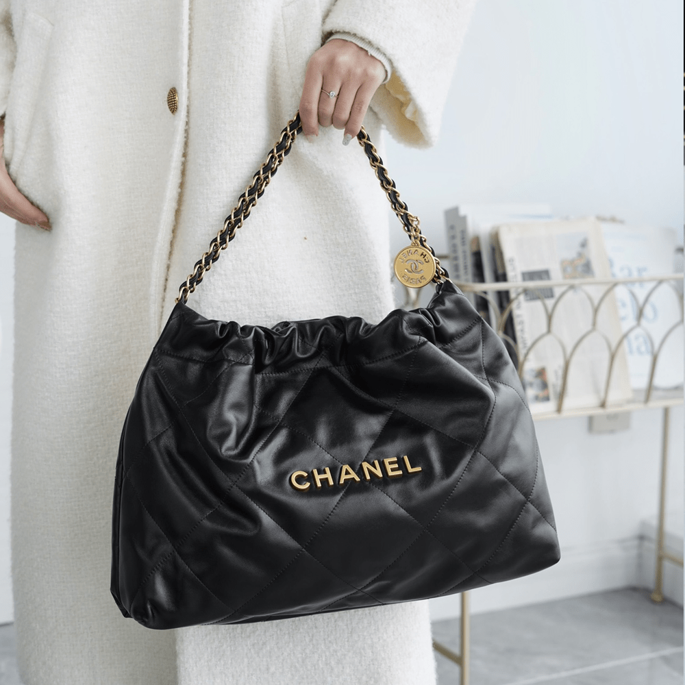 팬더샵 샤넬 22백 가로 버전 블랙 금장