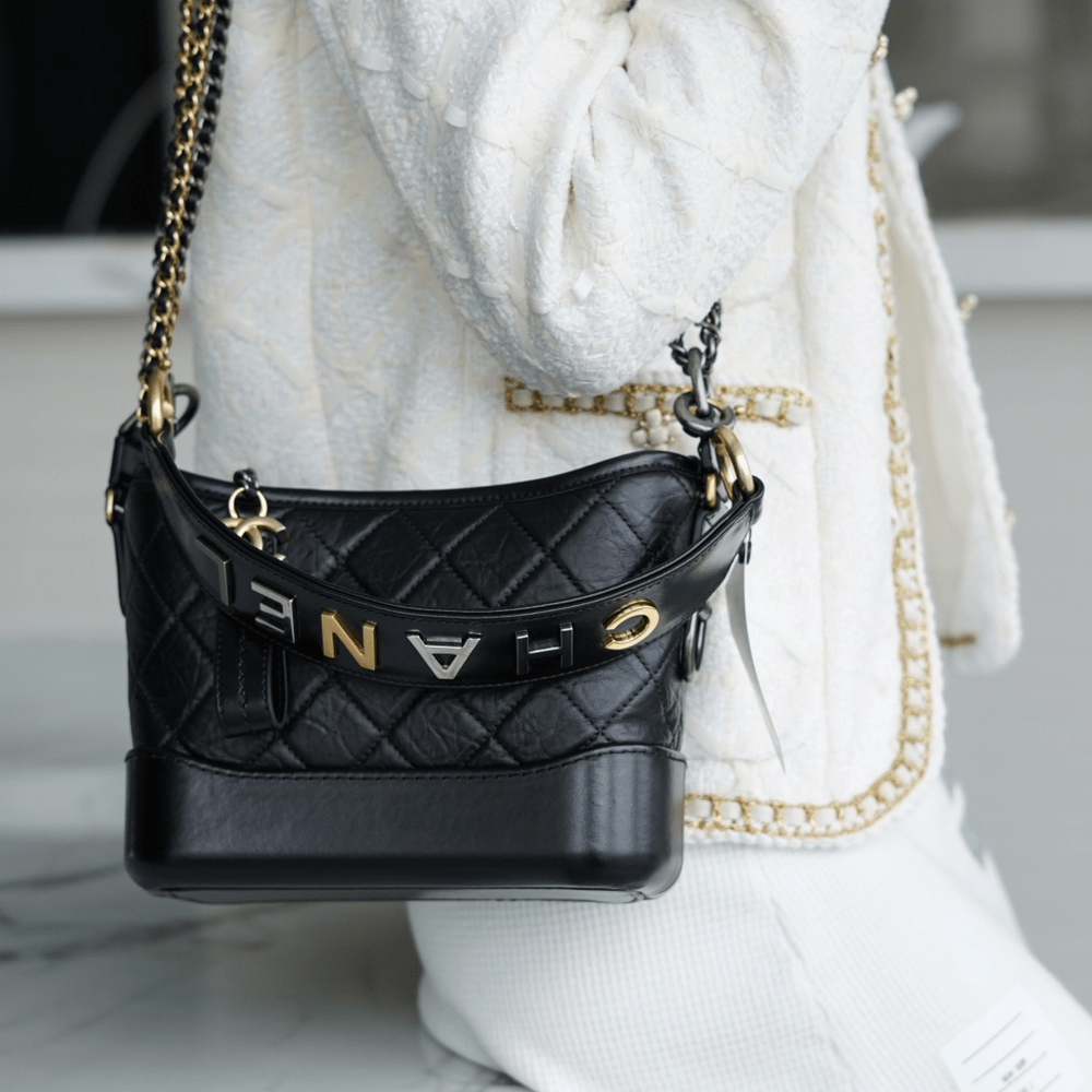 팬더샵 샤넬 클래식 가브리엘 스트랩 로고 호보백 스몰