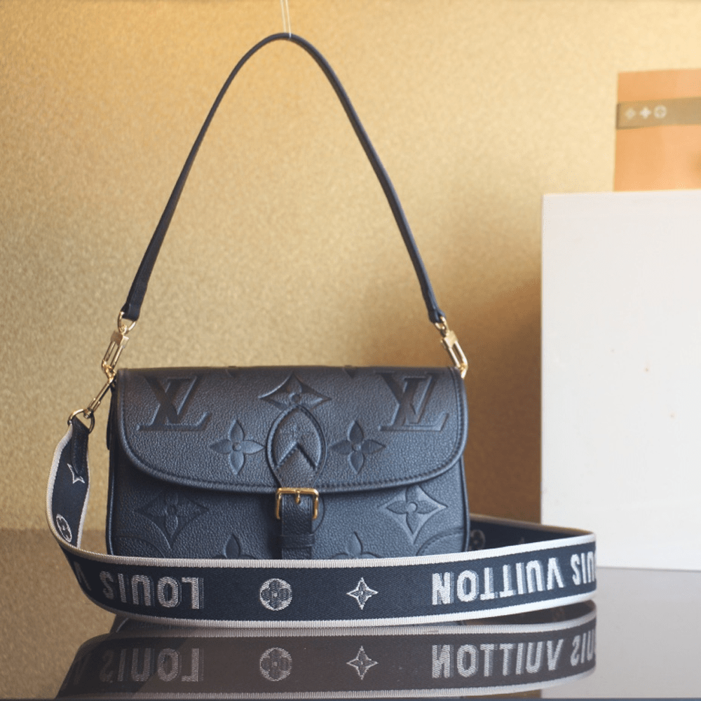 루이비통 다이앤 모노그램 아프렝뜨 블랙 M46386