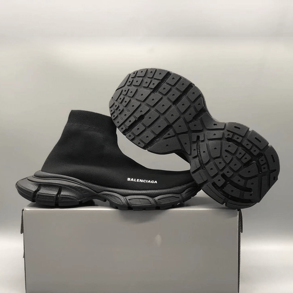 발렌시아가 스피드러너 올블랙