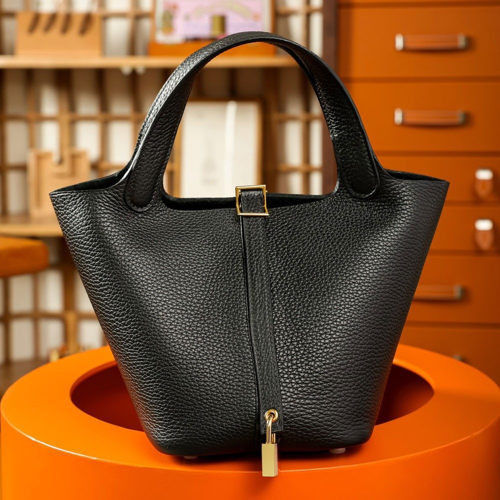 에르메스 올수공 피코탄 18 앱송 블랙 금장 하드웨어