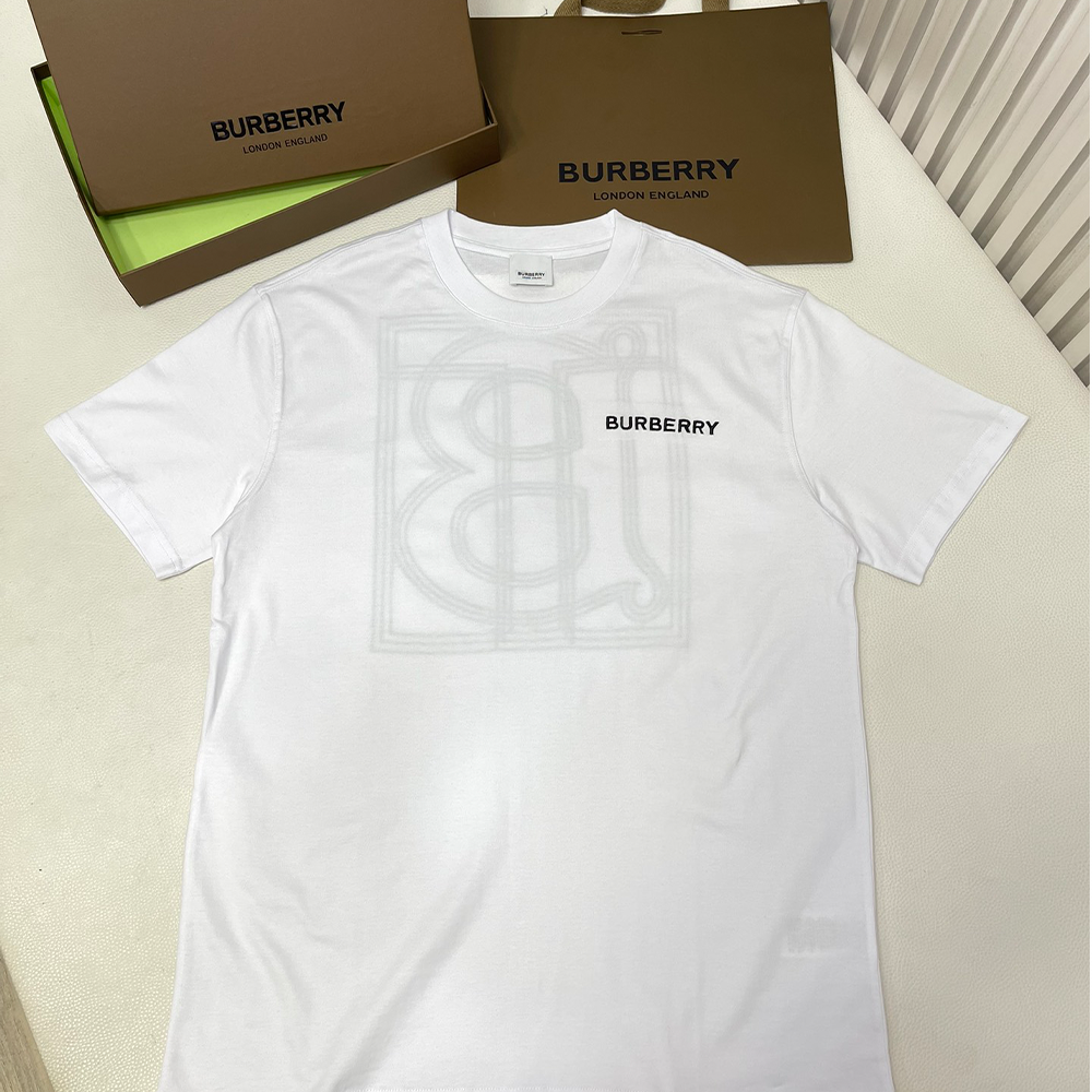 버버리 스몰 자수 로고 반팔 티셔츠 화이트