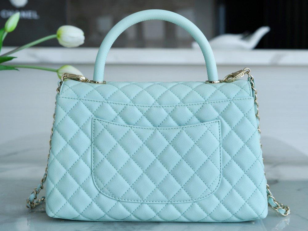 팬더샵 샤넬 코코핸들 체인 라이트블루 미듐 캐비어