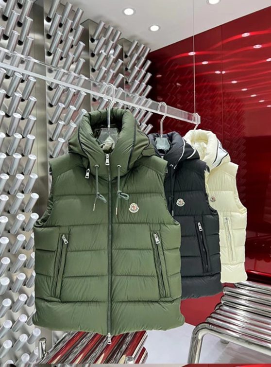 몽클레어 카르마다인 패딩조끼 (남성용)