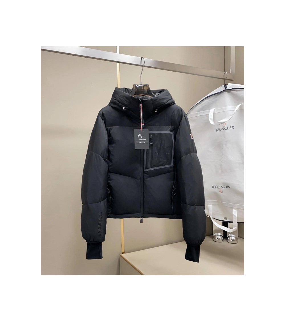 몽클레어 Mandres 후드 쇼트 다운 재킷 【매장-370만원대】