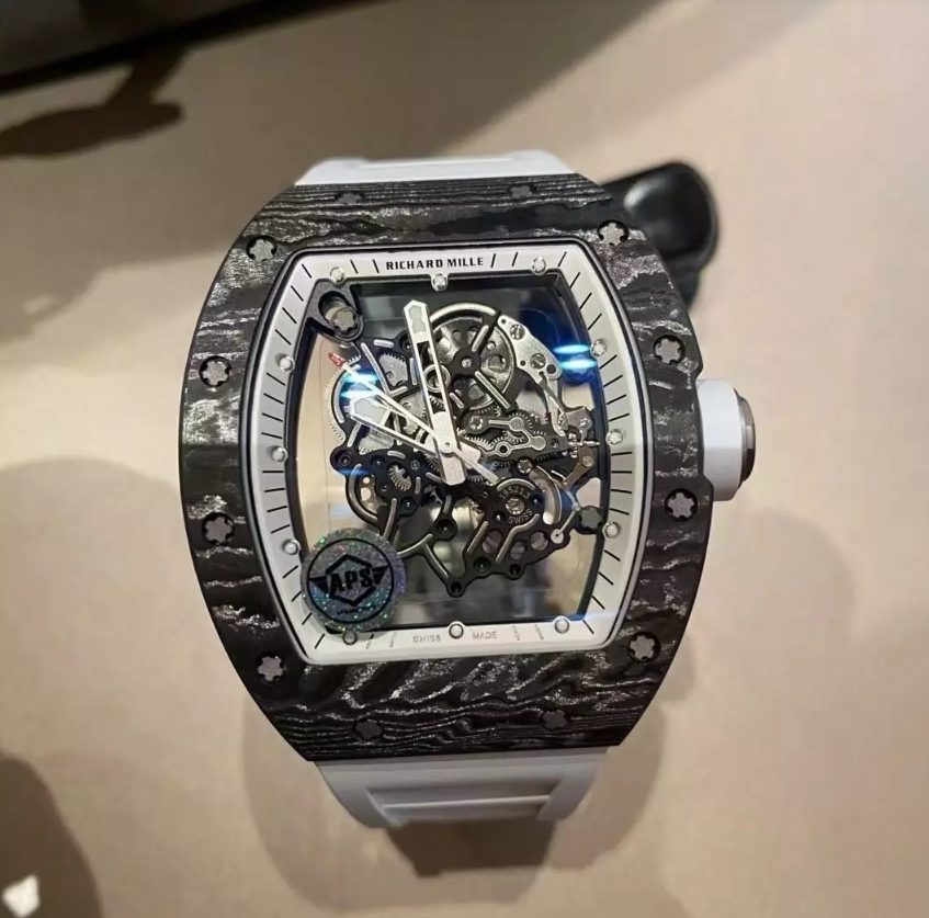 리차드밀 부바왓슨 블랙 카본 케이스 화이트 포인트 화이트 밴드 RM-055