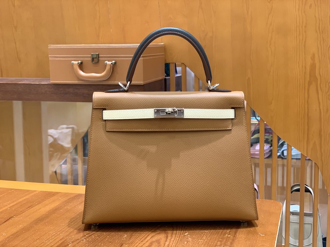 올수공 에르메스 켈리 25 엡송 골드 브라운, 크림 화이트, 사파이어 블랙 3색 조합 실버 버클