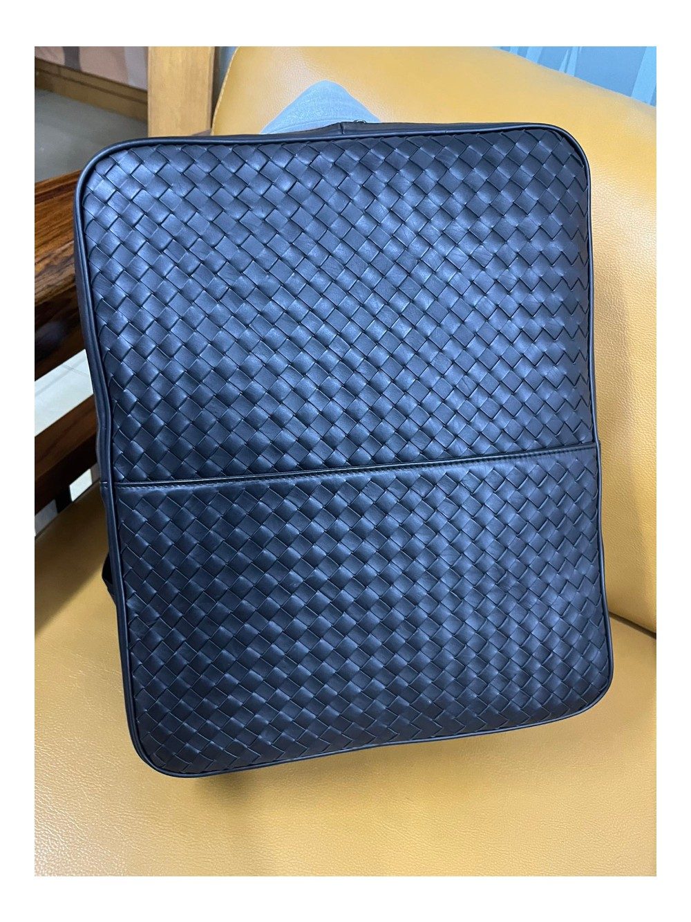 보테가베네타 인트레치아토 백팩