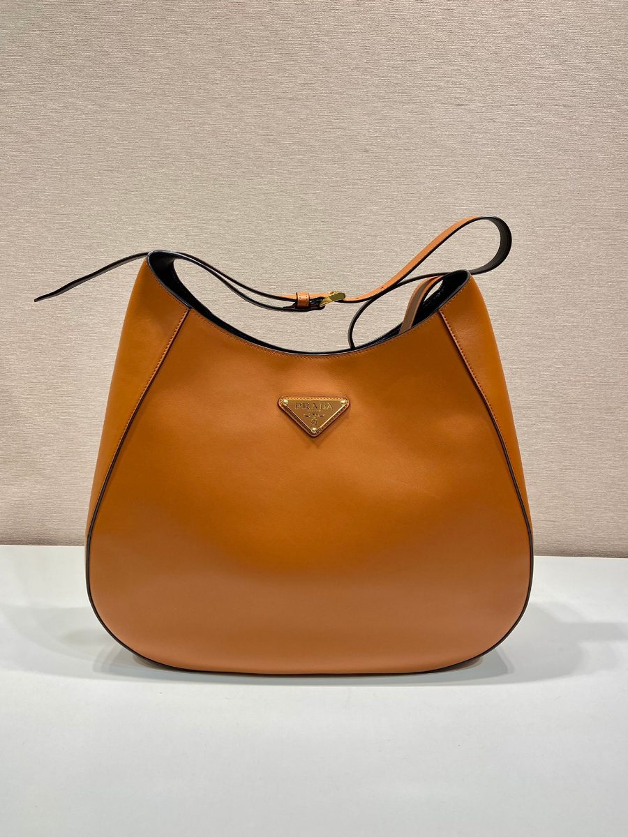 프라다 탑스티치 장식 라지 가죽 숄더백