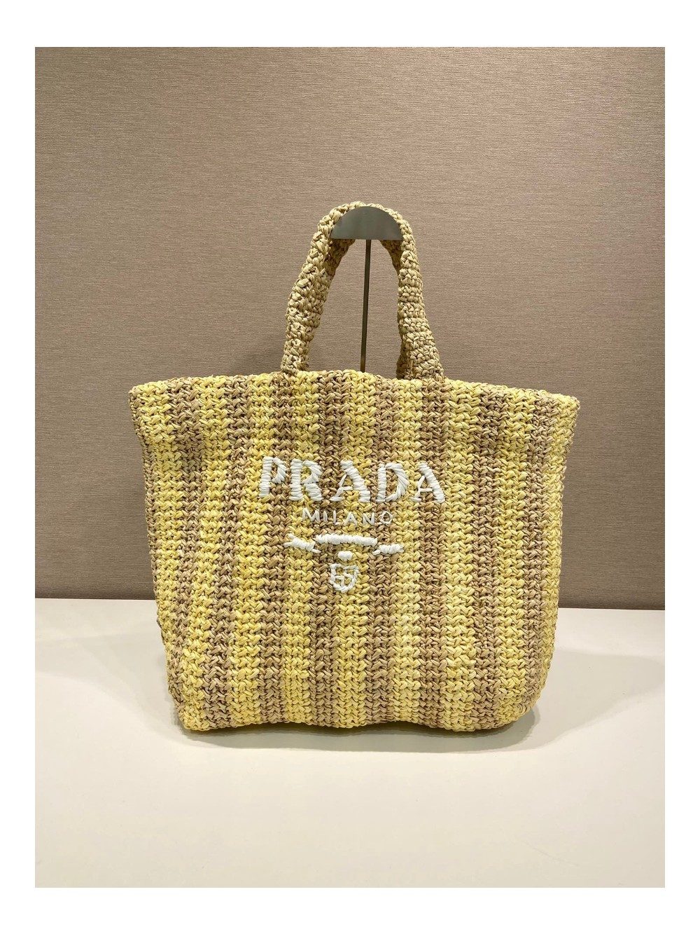 프라다 라피아 토트백