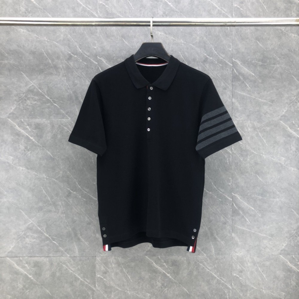 톰브라운 클래식 4바 블랙 앤 그레이 폴로 반팔 티셔츠