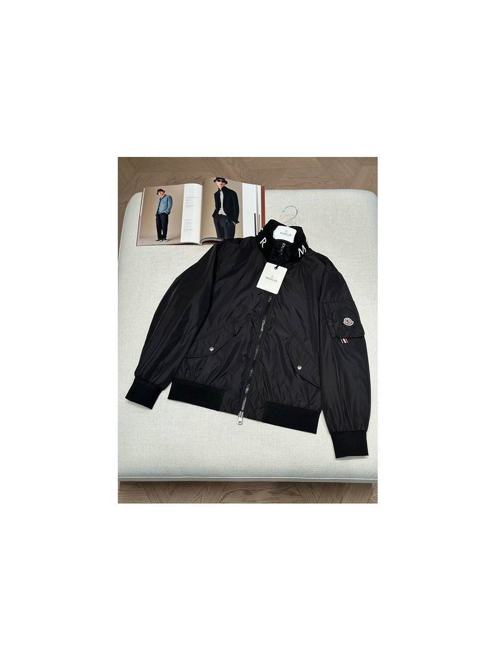 몽클레어 커버드 집업 자켓