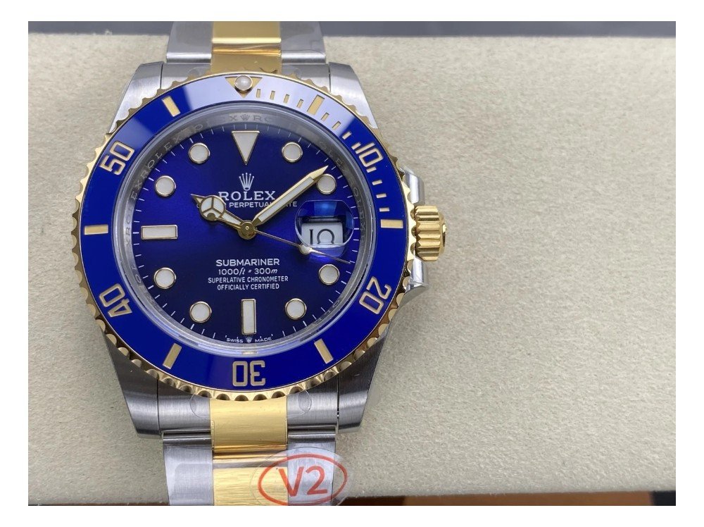 롤렉스 신형 서브마리너 청판 YG 콤비 41mm 최신 V2버전 126613LB